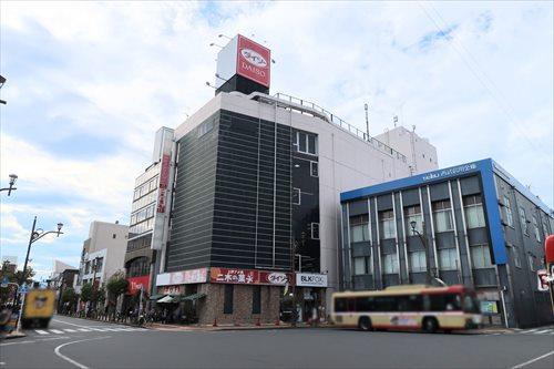 ダイソー福生駅前店1000m