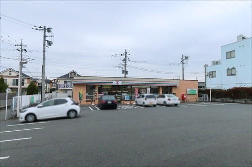 セブンイレブン日野高幡橋南店