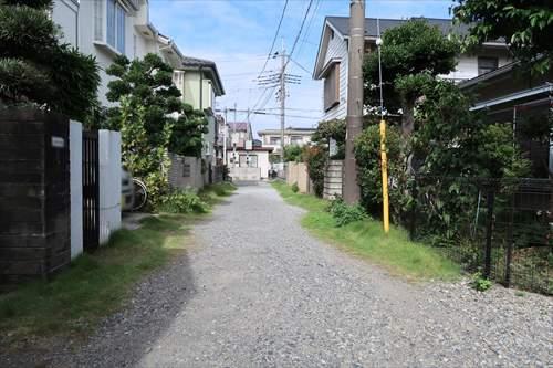 前面通路（南→北向き撮影）