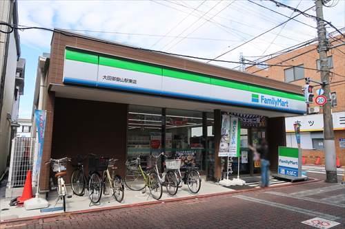 ファミリーマート大田御嶽山駅東店350m