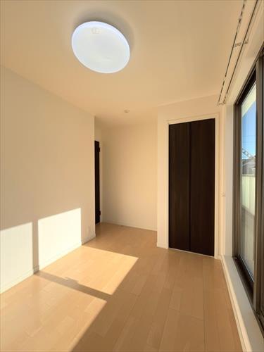 洋室約5帖(南側)