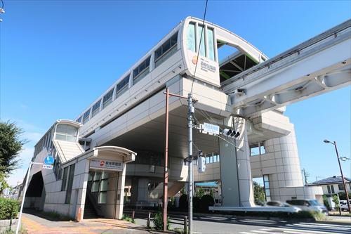 多摩モノレール 泉体育館駅