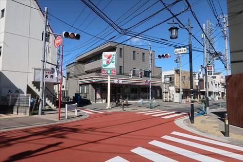 セブンイレブン府中北山店