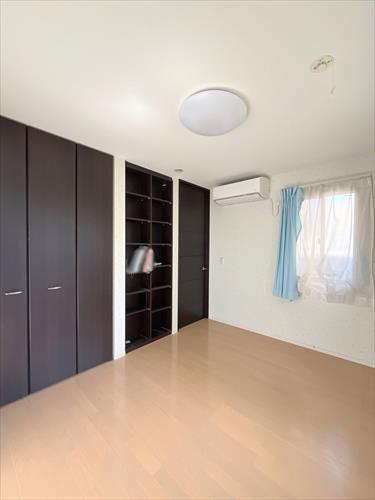 洋室約6帖(東側)