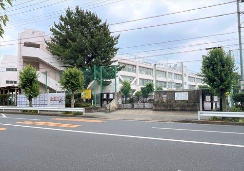 日野市立日野第三小学校1090m 日野市立日野第三小学校1090m