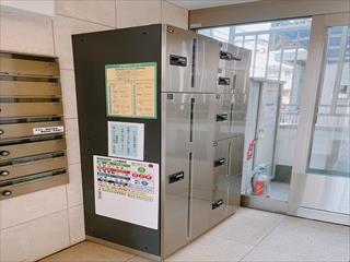 宅配ボックス（特大1、大4、小1）