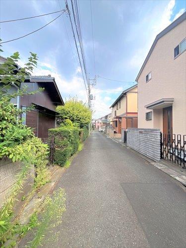 前面道路（2025年9月撮影）