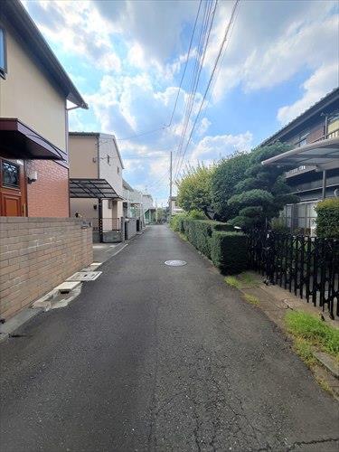 前面道路（2025年9月撮影）