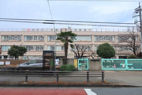 稲城市立稲城第六小学校1030m
