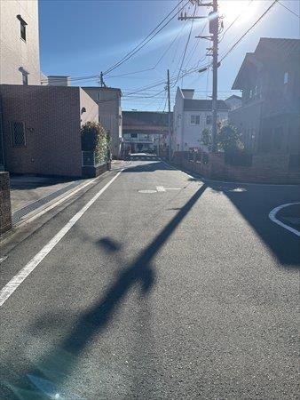 北西側道路