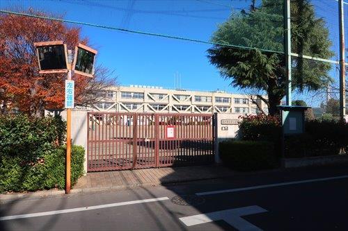 立川市立幸小学校520m