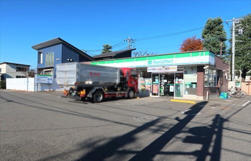 ファミリーマート立川四中前店650m