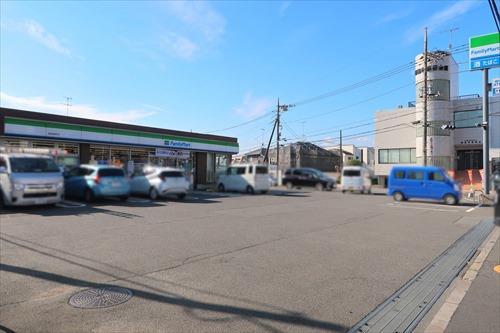 ファミリーマート昭島緑町店300m