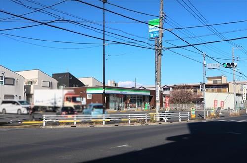 ファミリーマート小平上水南町店670m