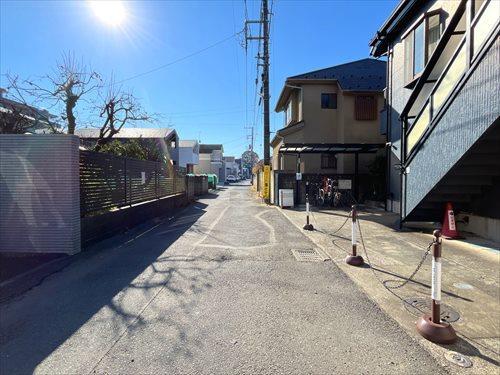 前面道路(東側)