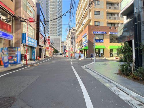 前面道路(南側)