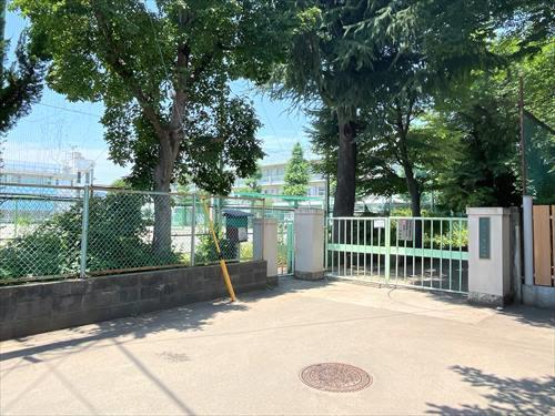 国分寺市立第三中学校700m