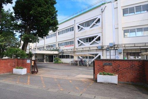 日野市立日野第四小学校990m
