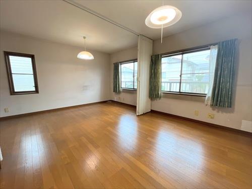 2階洋室(南側)(2026年3月撮影)