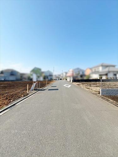 北西側道路（2026年4月撮影）