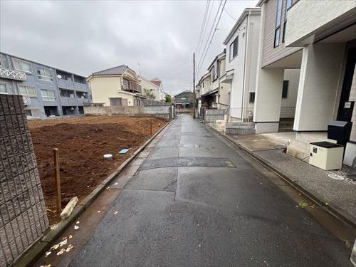 前面道路（2026年3月撮影）