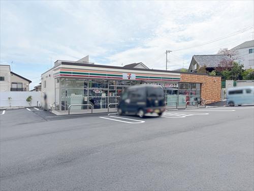 セブンイレブン絹ケ丘1丁目店(350m)