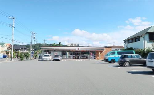 セブンイレブン日野豊田２丁目店 560m