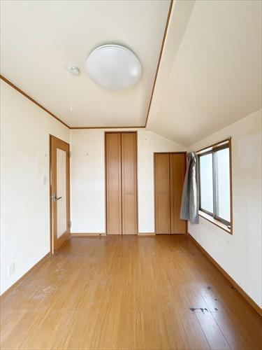 東側洋室約6帖