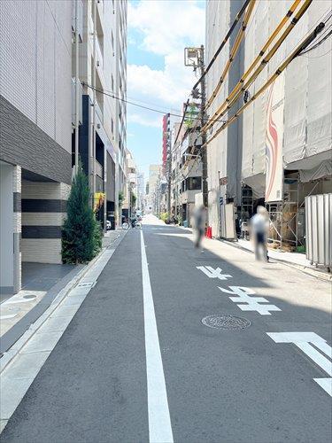 現地前道路（西側）