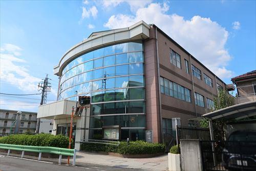 武蔵野台図書館(680m)