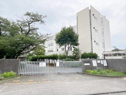 多摩市立多摩中学校(1360m) 多摩市立多摩中学校(1360m)