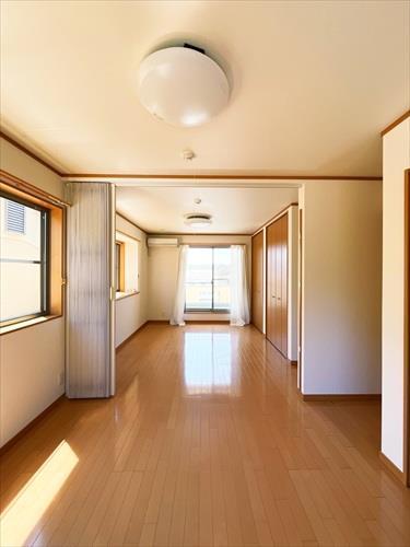 二階洋室約12.1帖