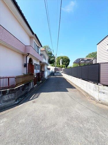 現地前道路(北側)