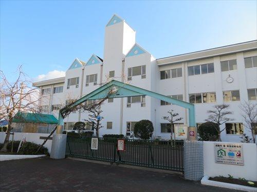 高槻市立阿武山小学校 徒歩16分