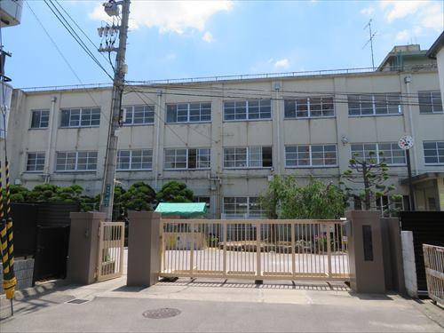 高槻市立大冠小学校まで徒歩9分