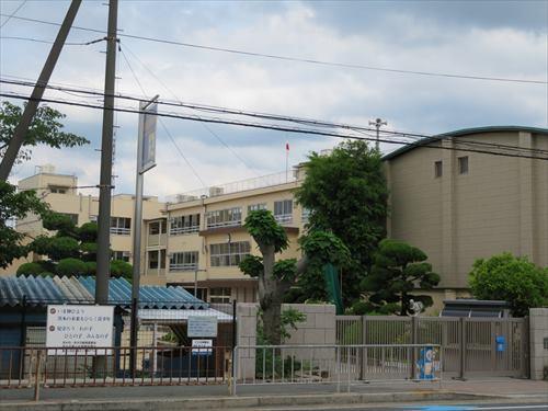 茨木市立春日小学校 徒歩10分