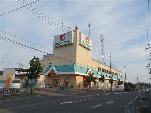 フレンドマート高槻美しが丘店 徒歩17分