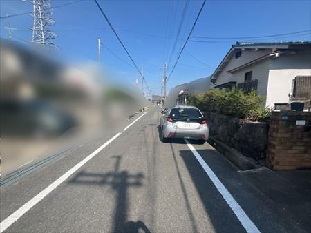 現地前面道路（2025年11月撮影）