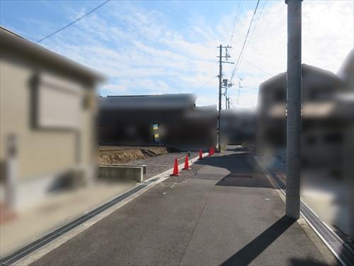 前面道路（北側から撮影）