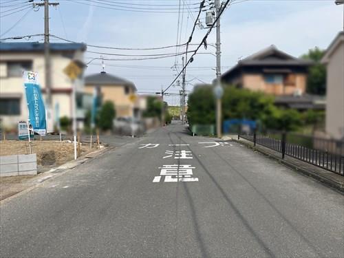 前面道路含む現地（2025年11月撮影）