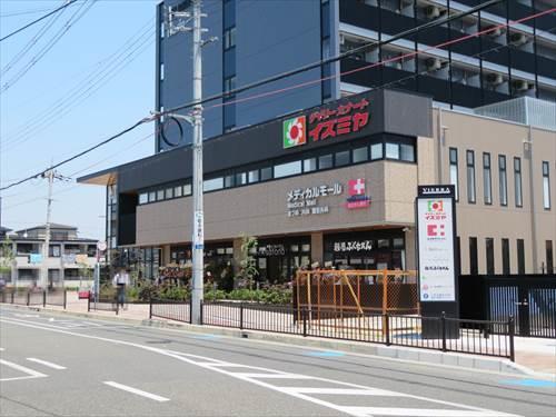 デイリーカナートイズミヤ新中条店徒歩8分