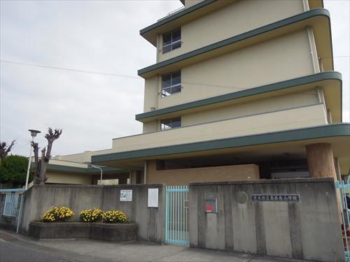茨木市立東奈良小学校 徒歩10分