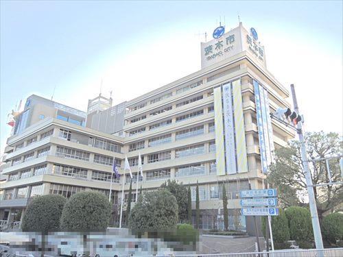 茨木市役所  徒歩13分