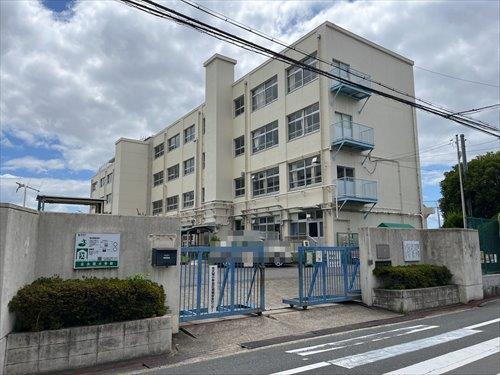 高槻市立北大冠小学校 徒歩7分