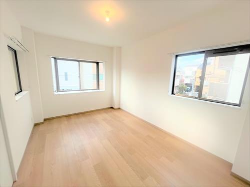 2階洋室（6帖）