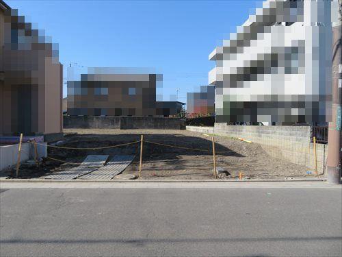 対象不動産（東側より撮影）