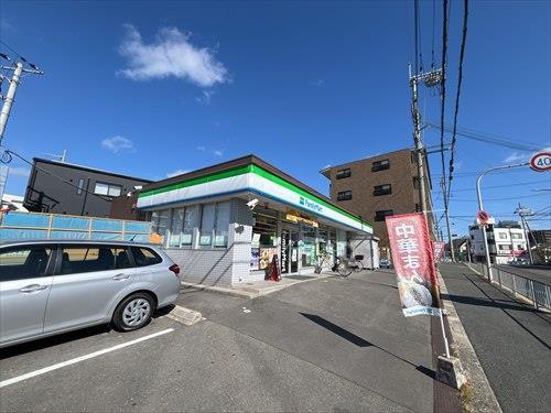ファミリーマート真上二丁目店
