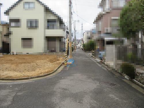 東側道路（南側から撮影）