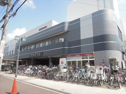 イオンスタイル新茨木 徒歩5分