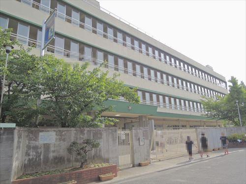 茨木市立東雲中学校 徒歩21分